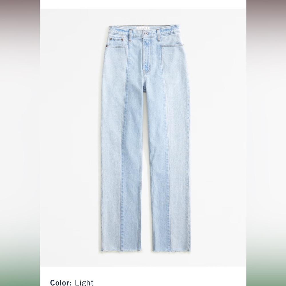 Abercrombie & Fitch Ultra high rise straight leg jean// 24 00